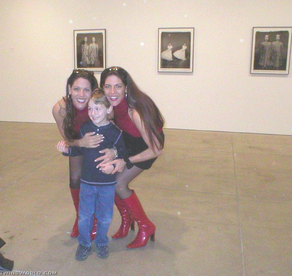 MARY ELLEN MARKS GALLERY