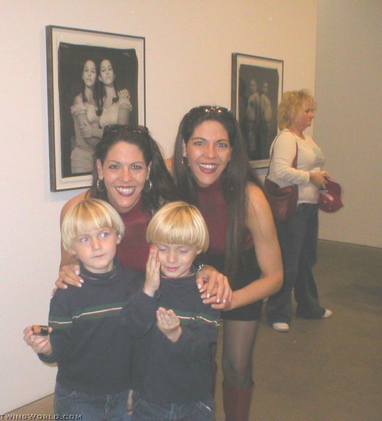 MARY ELLEN MARKS GALLERY