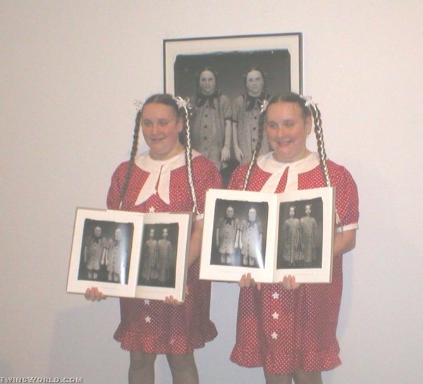 MARY ELLEN MARKS GALLERY