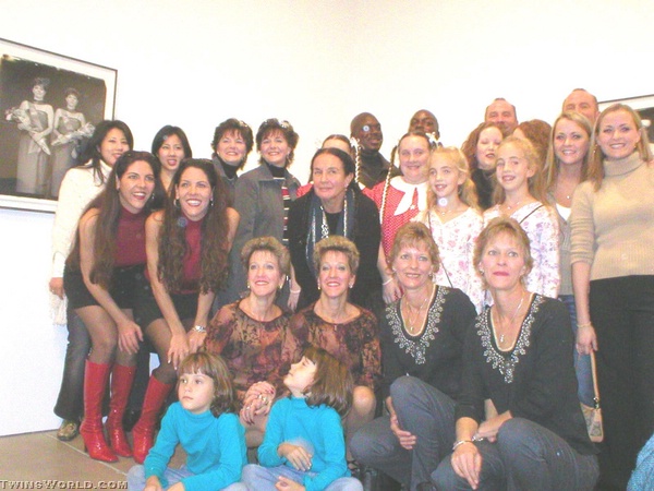 MARY ELLEN MARKS GALLERY