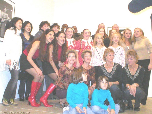 MARY ELLEN MARKS GALLERY