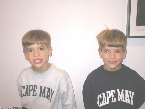 MARY ELLEN MARKS GALLERY